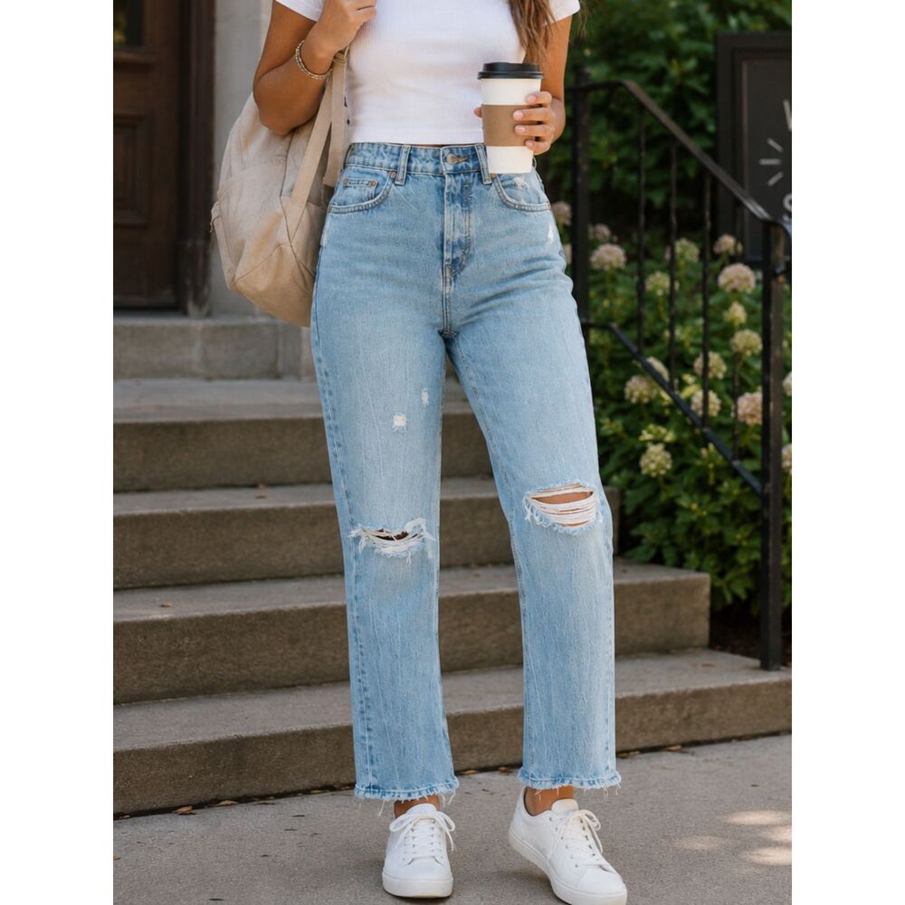 Zara Distressed Straight Leg Jeans Light Wash High Rise Button Fly Size 2